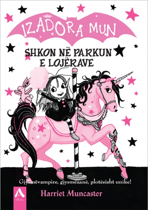 Izadora Mun shkon në parkun e lojërave